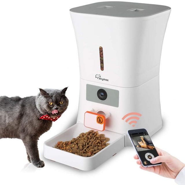 SKYMEE 8L Smart Wi-Fi Pet Feeder Automatic Food Dispenser for Cats & Dogs with Camera 1080P Full HD Pet Treat Dispenser with Night Vision Camera and 2-Way Audio, Wi-Fi Enabled App for iPhone and Android